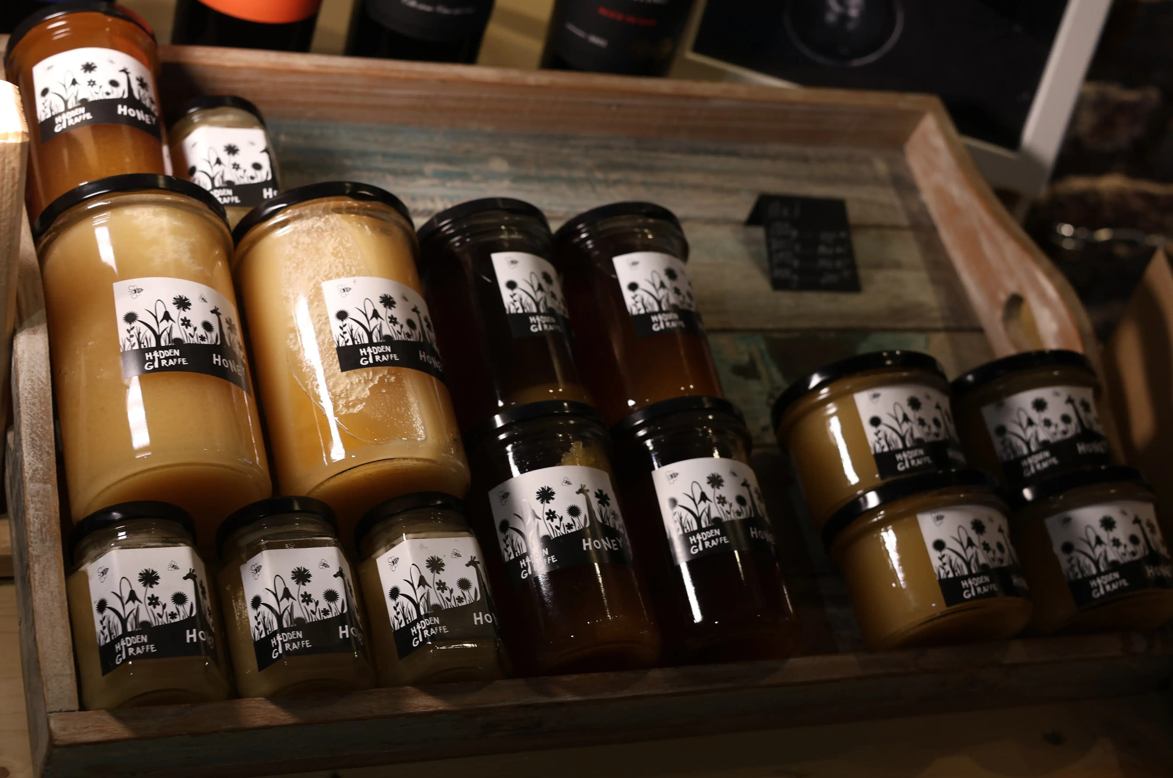 Hidden Giraffe café — Honey 1